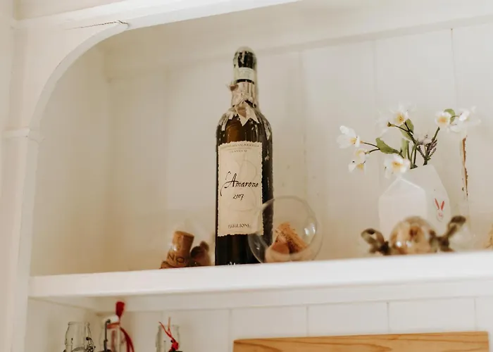 Dimora Buglioni Wine Relais ファームステイ サン・ピエトロ・イン・カリアーノ